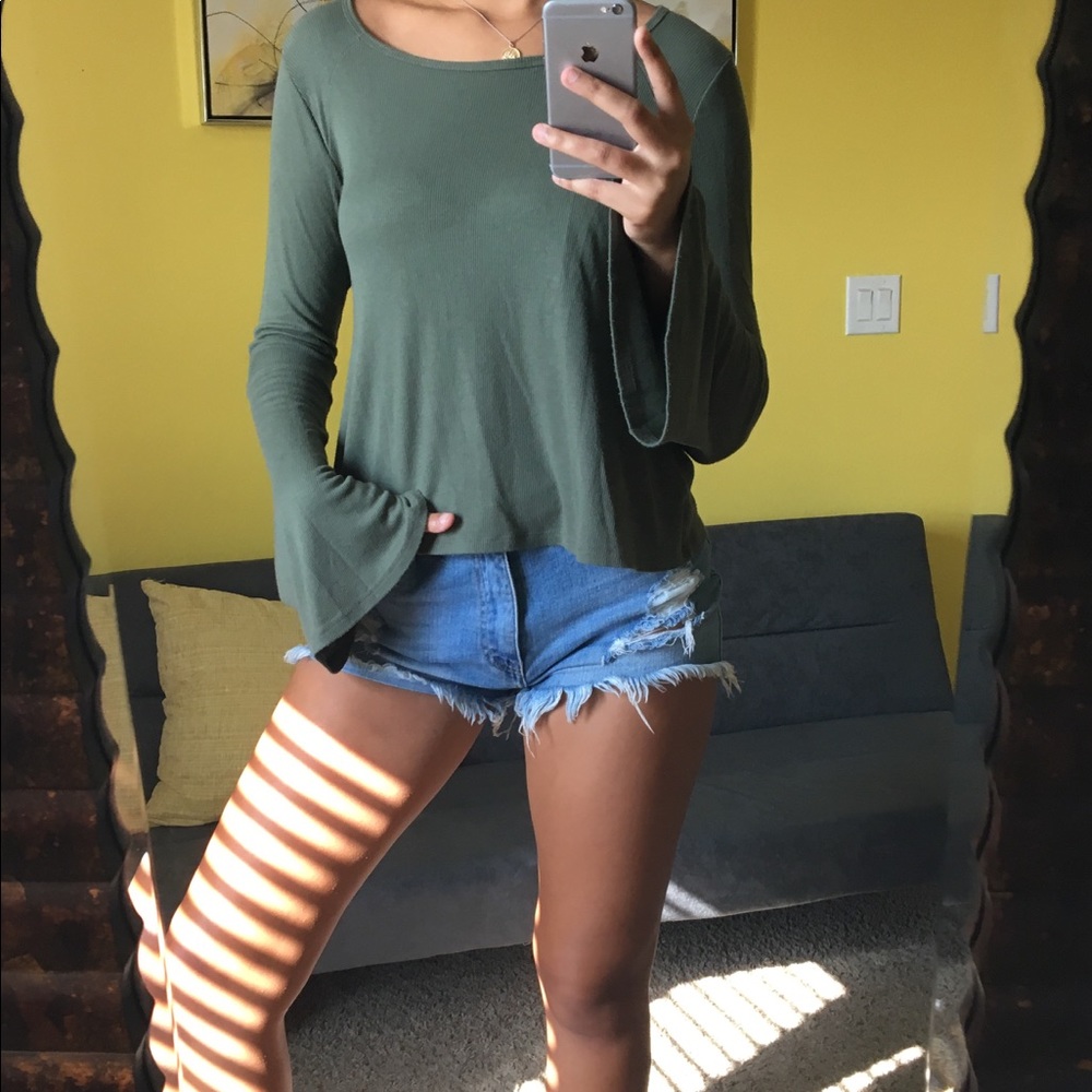 Long sleeved top